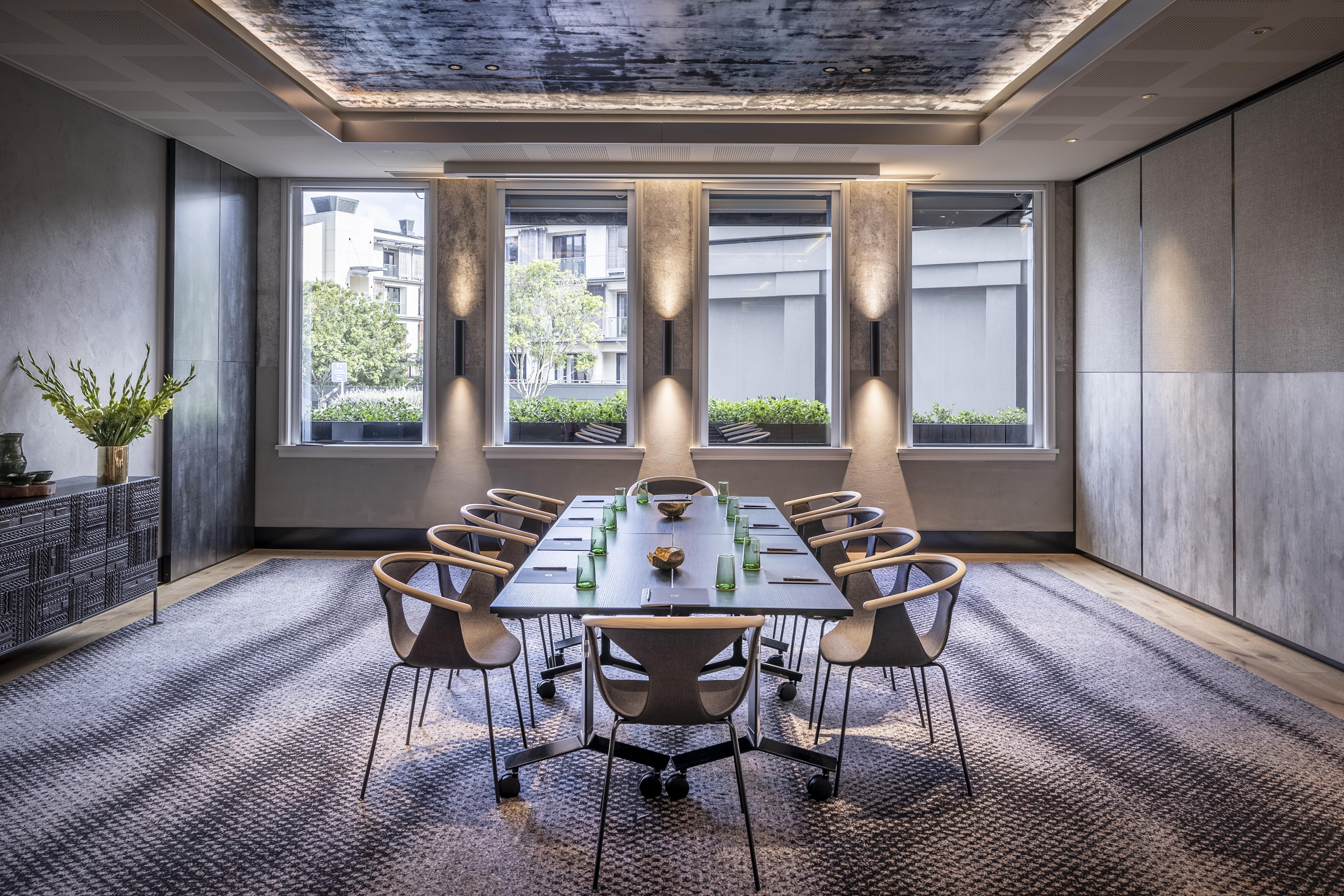 Hotel QT Auckland Exterior foto Meeting room at the hotel